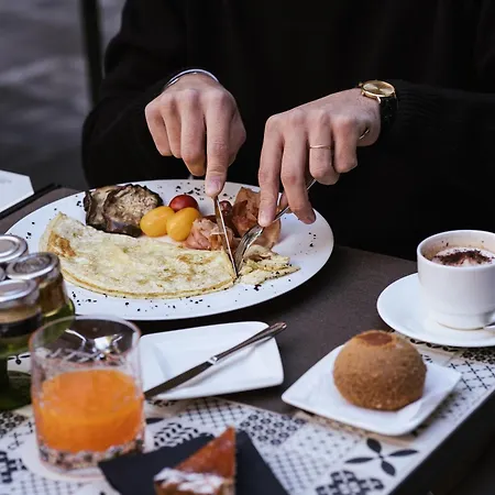 Hotell Palazzo Sangiorgio 5*