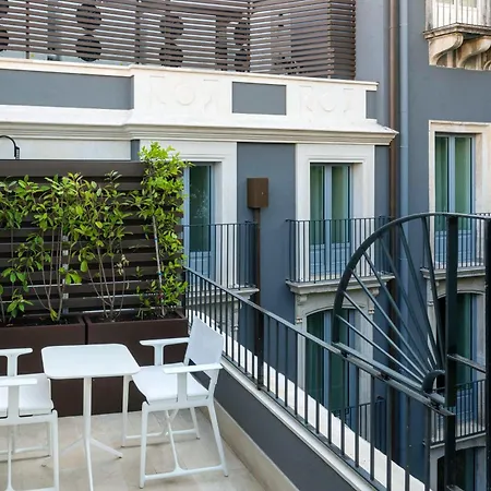 Palazzo Sangiorgio 5* Катанія