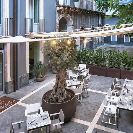 Palazzo Sangiorgio 5* Catania